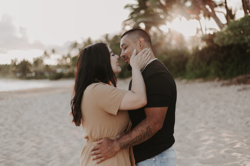 Oahu couple's photographer | couple photo session on the North Shore, Oahu | Hawaii